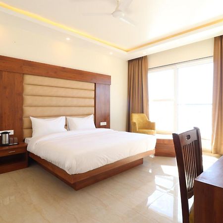 Hotel Mussoorie Heights Дехрадун Екстериор снимка